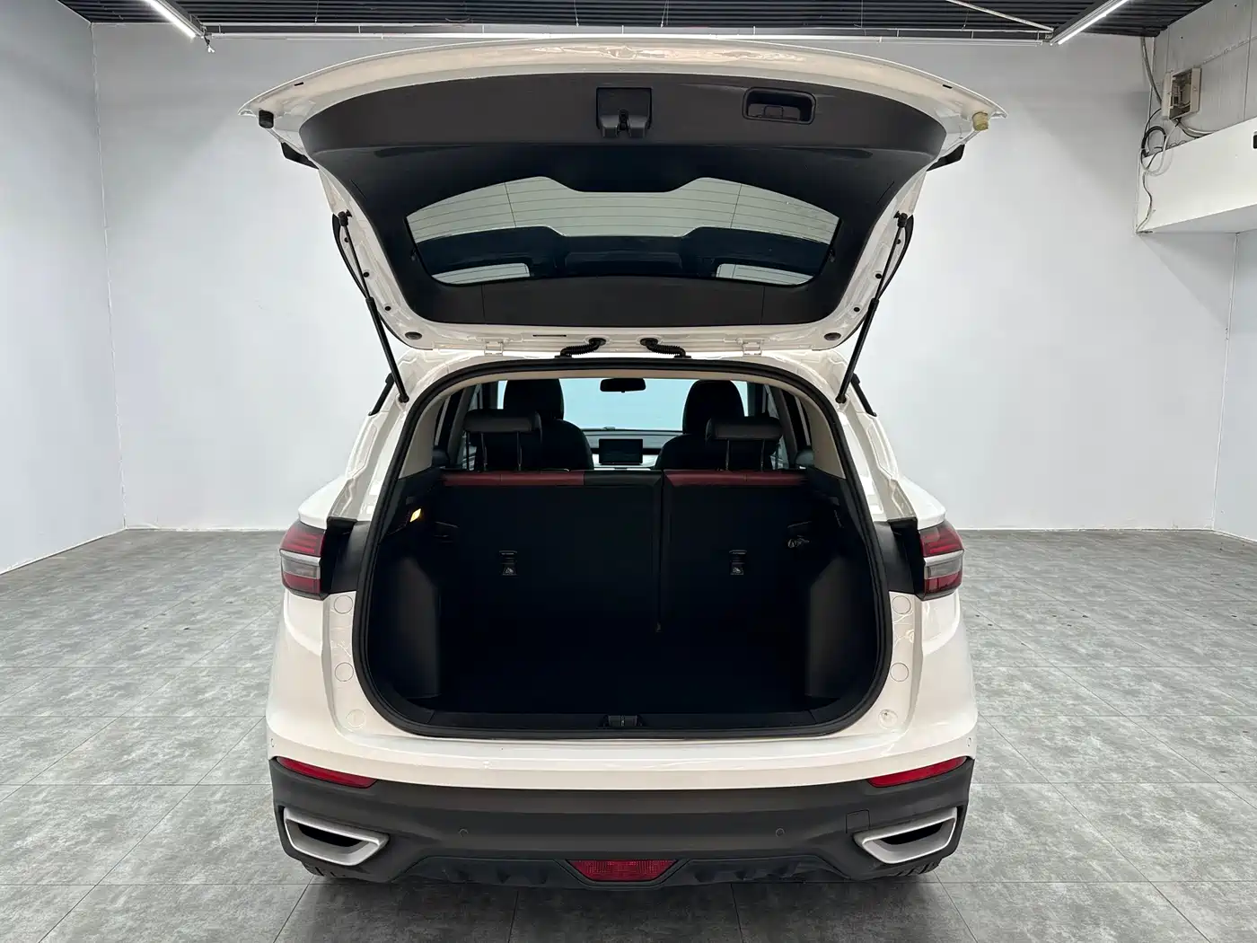 GEELY AUTOMOBILE BINYUE