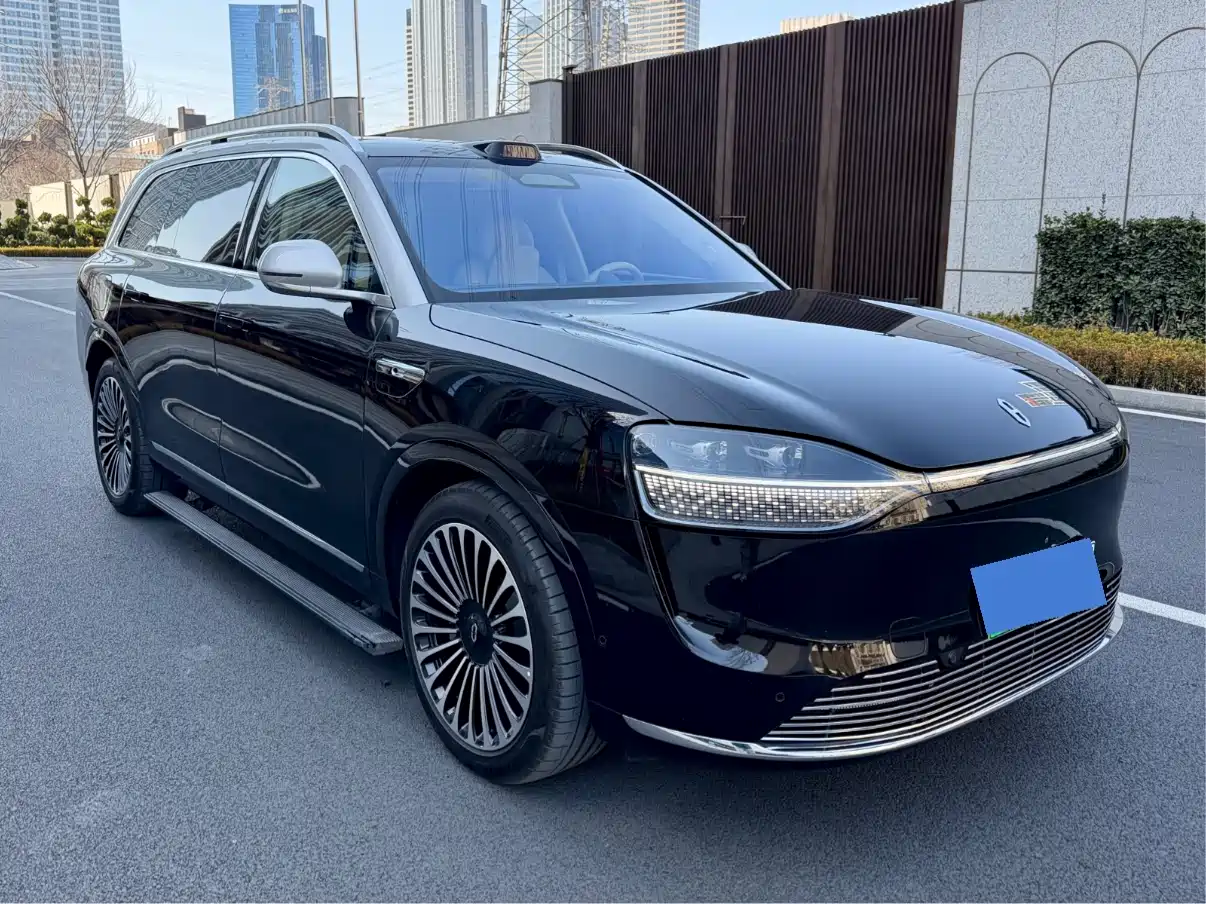 AITO Wenjie AITO M9 2024 Model Extended Range Ultra Edition 52kWh 5-Seater фото 2