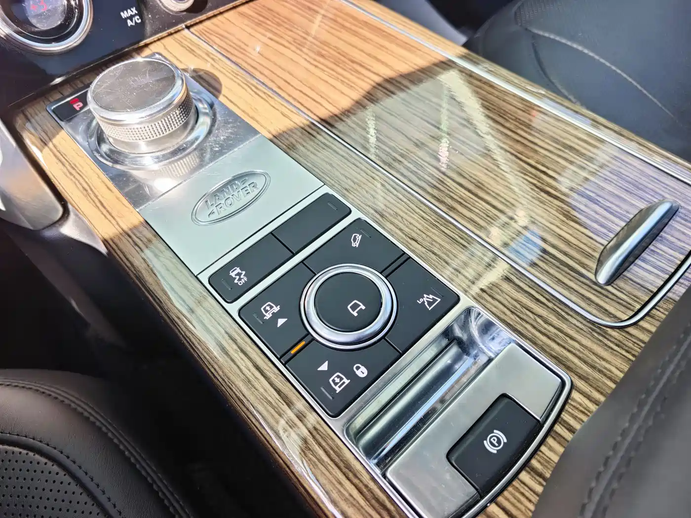 Land Rover Range Rover 2019 3.0 SC V6 Heritage Extended Edition фото 9