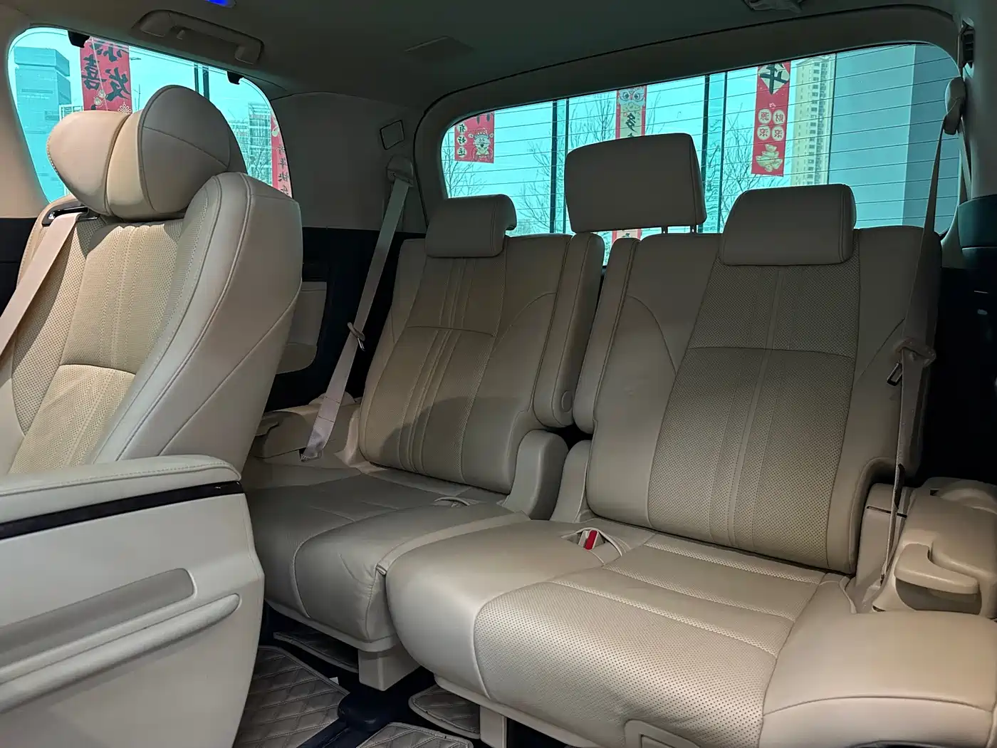 Toyota Vellfire 2021 Crown Hybrid 2.5L HV Premium Edition фото 22