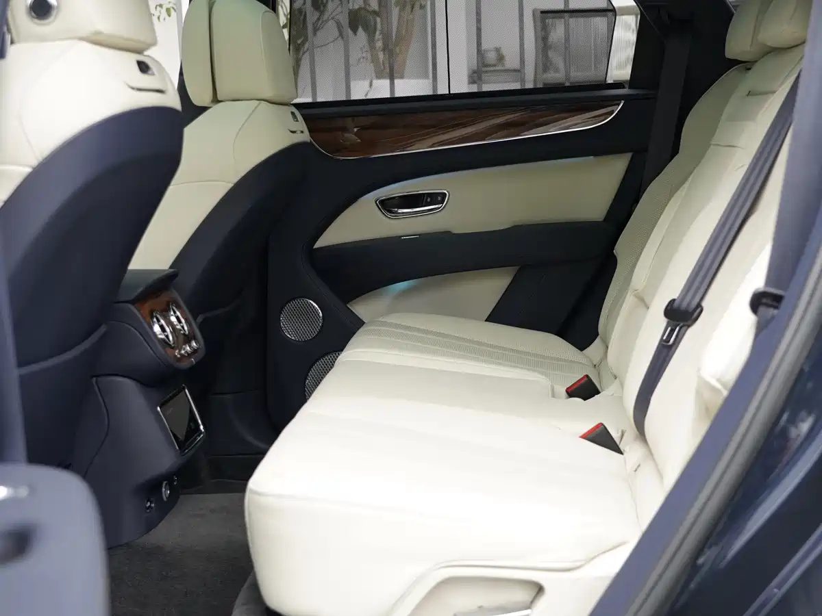 Bentley Bentayga 2024 2022 4.0T V8