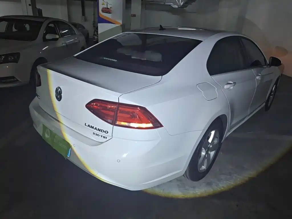 Volkswagen Lamando 2016 2017 230TSI DSG Trend Edition