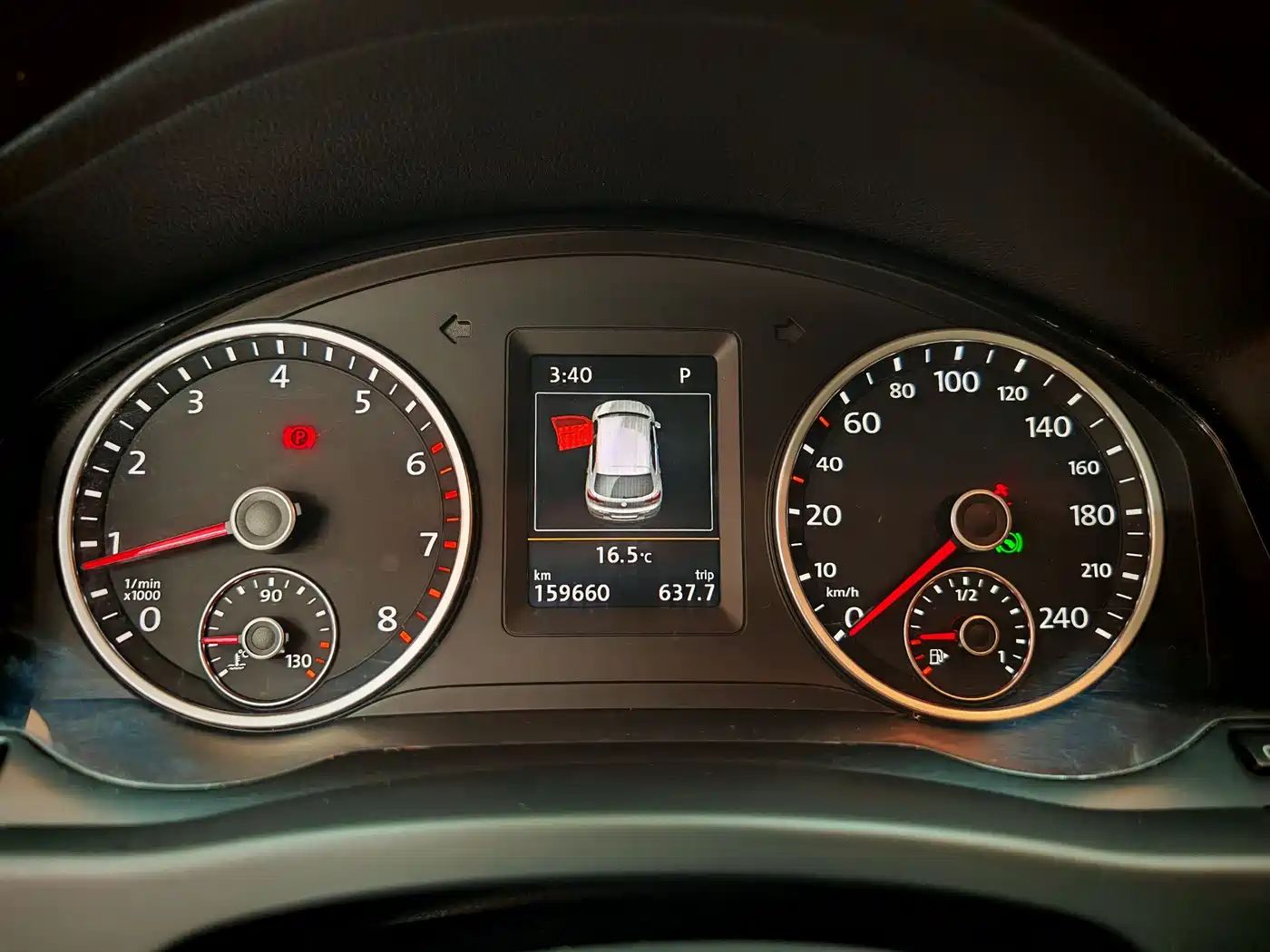 Volkswagen Tiguan 2015 1.8TSI Automatic 2WD Highline фото 10