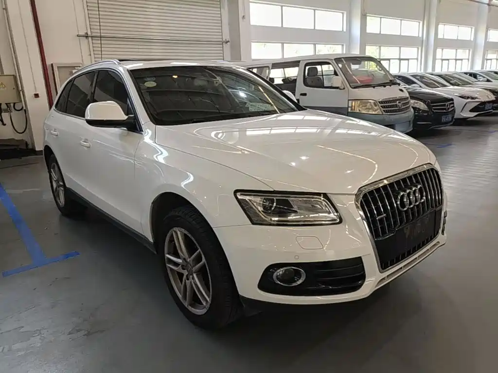 Фото 4 - Audi Q5