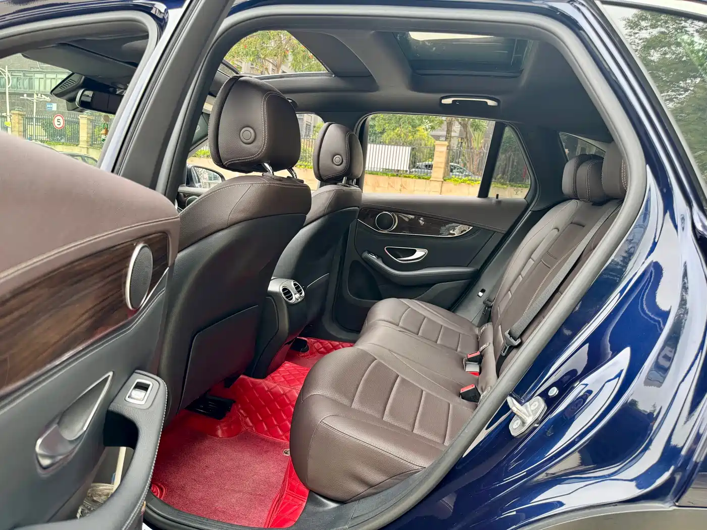 Mercedes-Benz GLC 2017 GLC 260 4MATIC Luxury фото 5