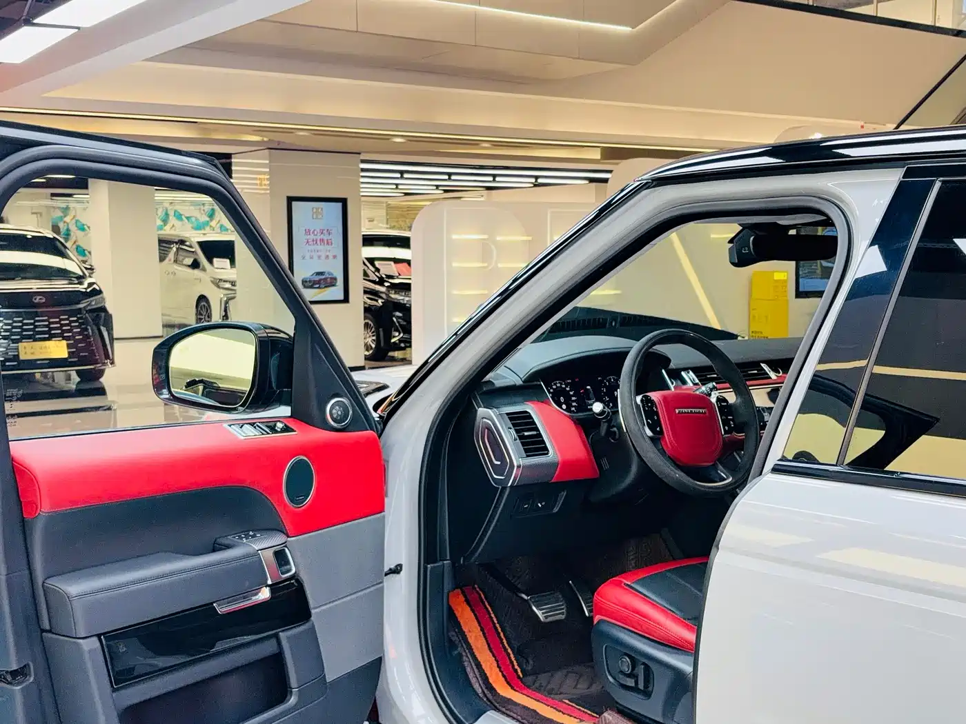Land Rover Range Rover Sport 2021 3.0 L6 HST фото 6