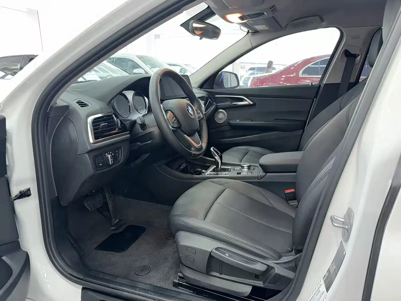 BMW 1 Series 2022 120i M Sport фото 6