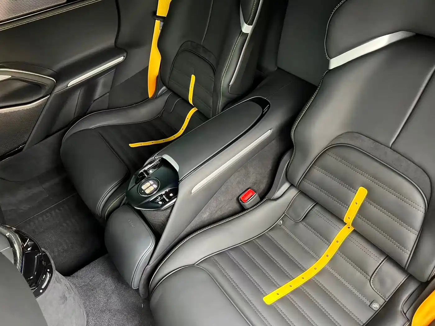Ferrari Purosangue 2026 2023 6.5L V12