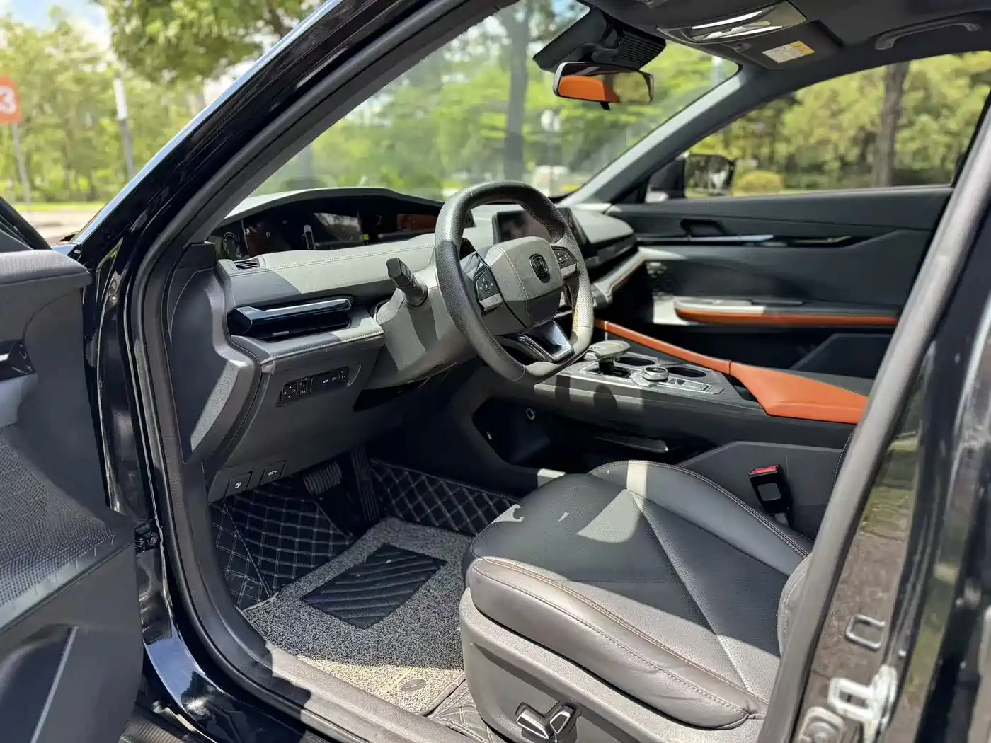 Changan UNI-V 2022 2022 1.5T Smart Pilot Edition