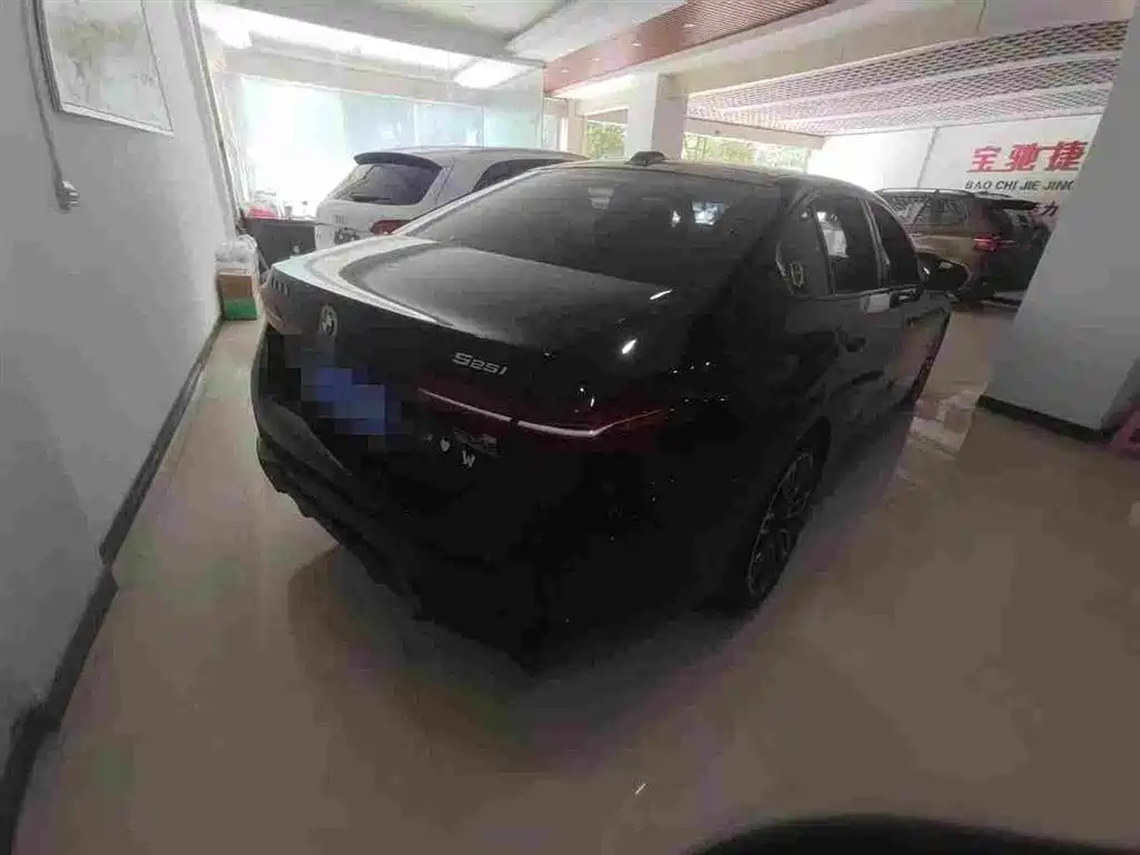 BMW 5 Series (Import) 2025 2024 Model 525i M Sport Package