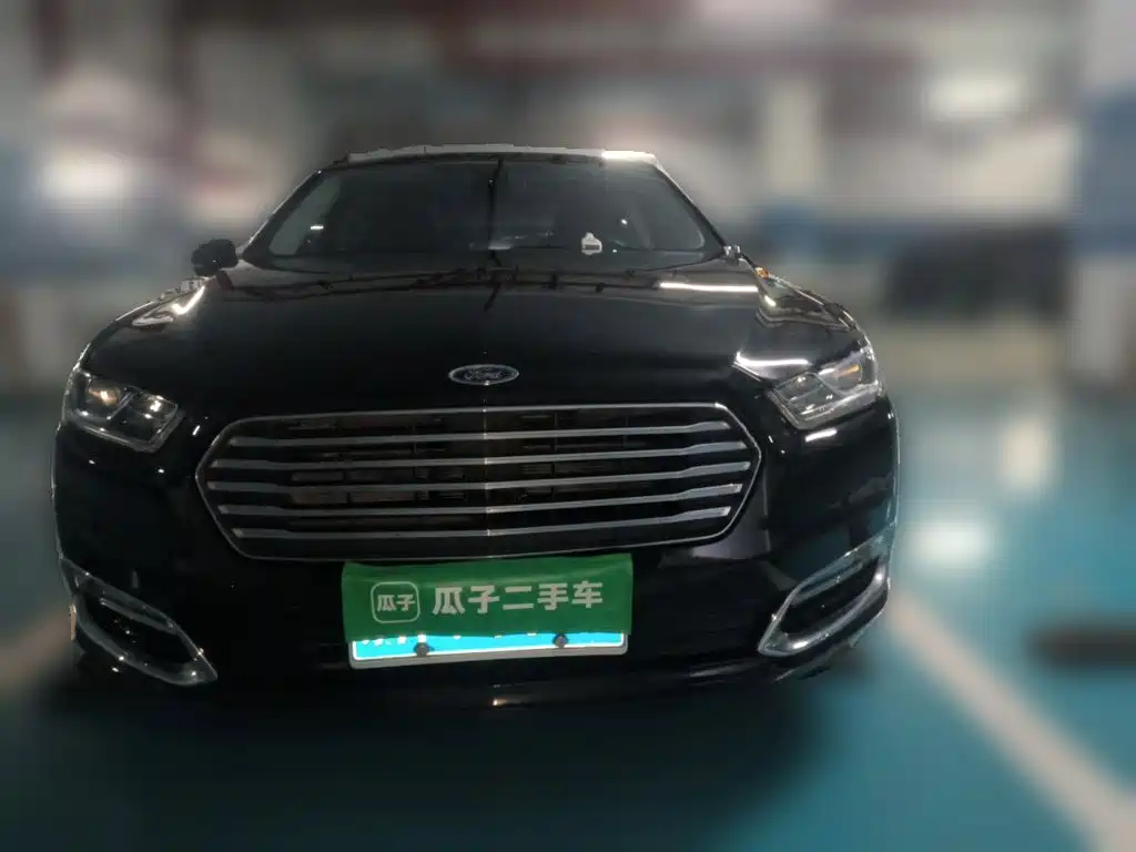 صورة 2 - Ford Taurus