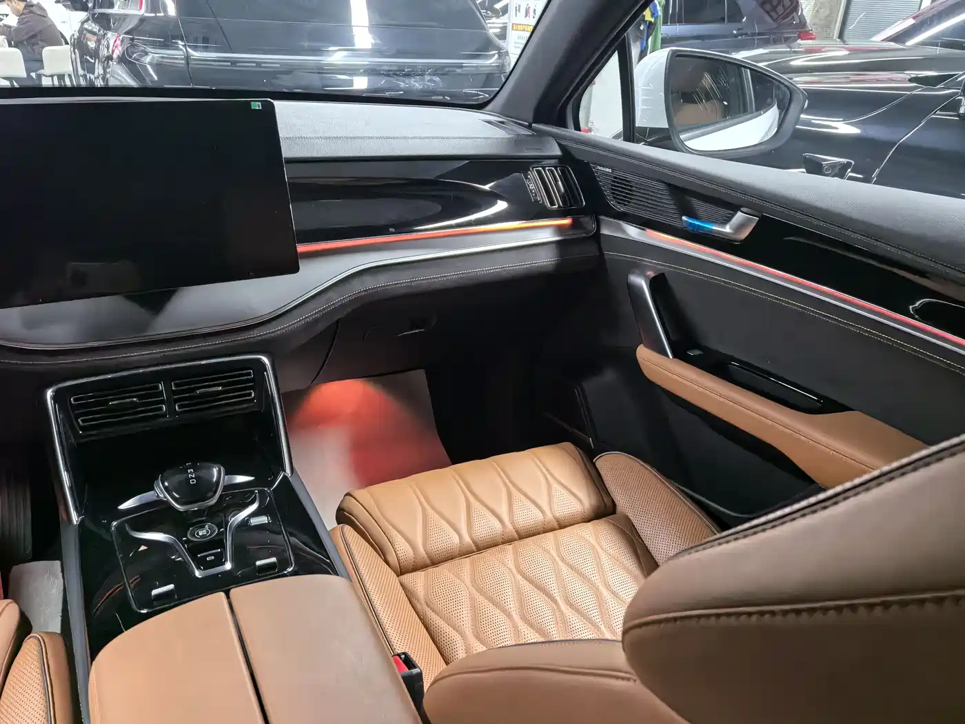 BYD Tang New Energy 2023 Model DM-i Champion Edition 112KM Premium фото 15