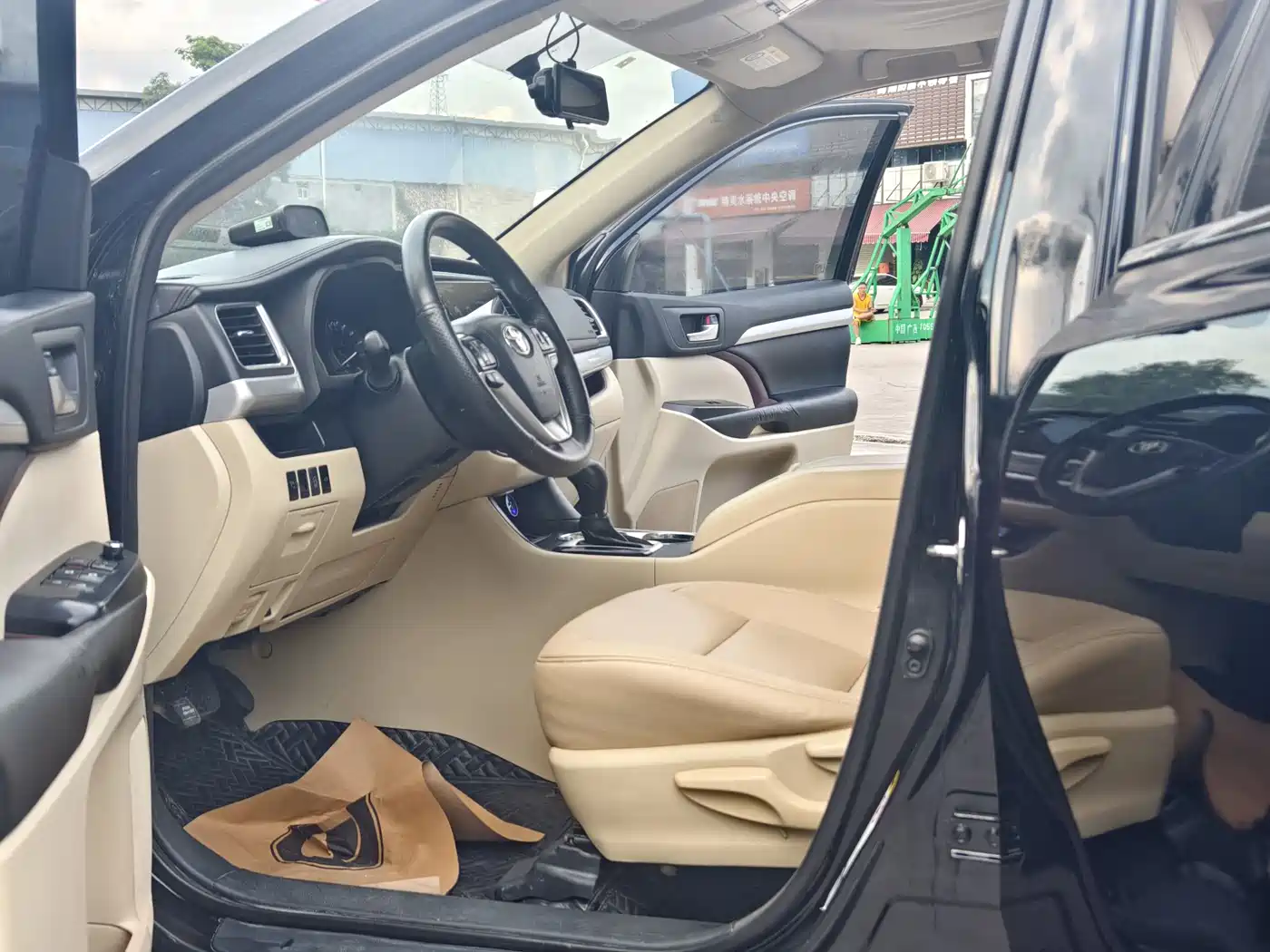 Toyota Highlander 2015 2.0T FWD Elite Edition 5-seater фото 12