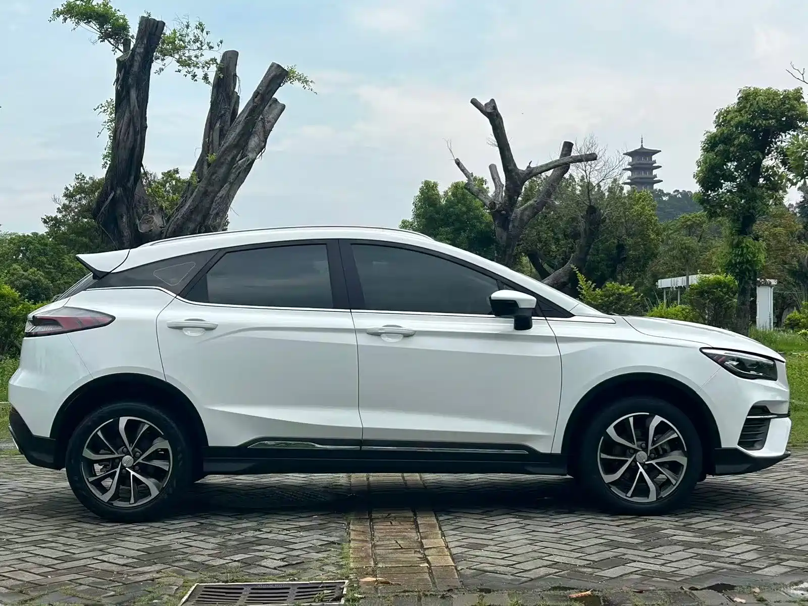 Фото 20 - Geely Emgrand S