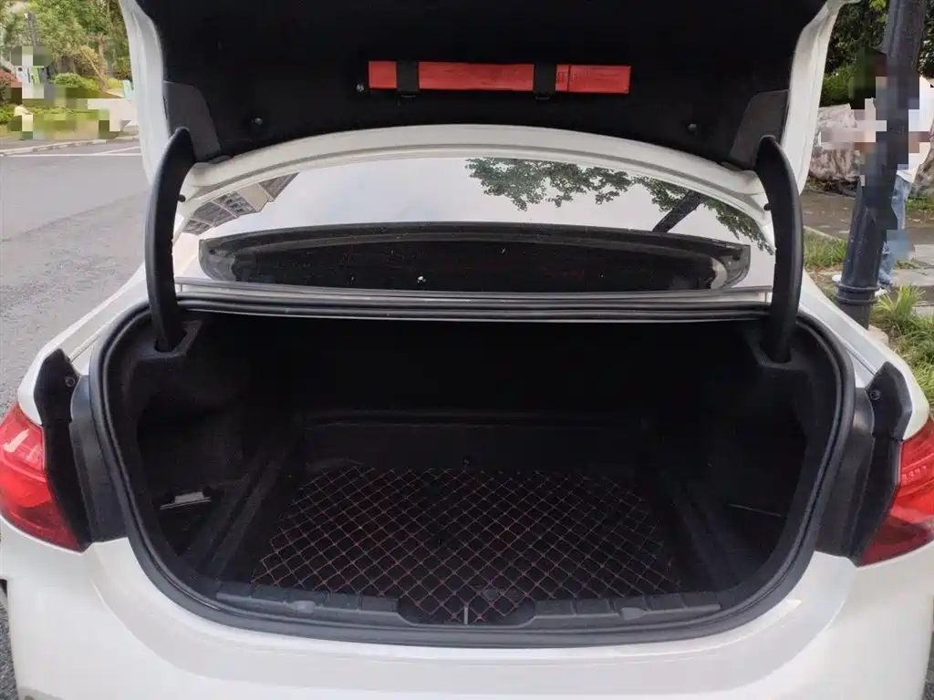 BMW 1 Series 2020 Model 120i M Sport Package фото 10
