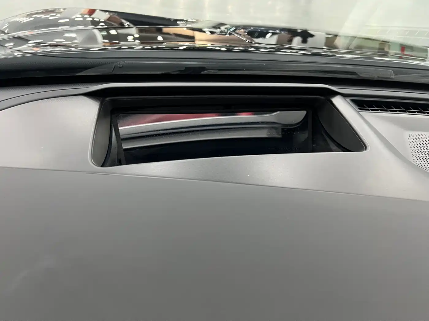 LOTUS SPORTS CAR ELETRE