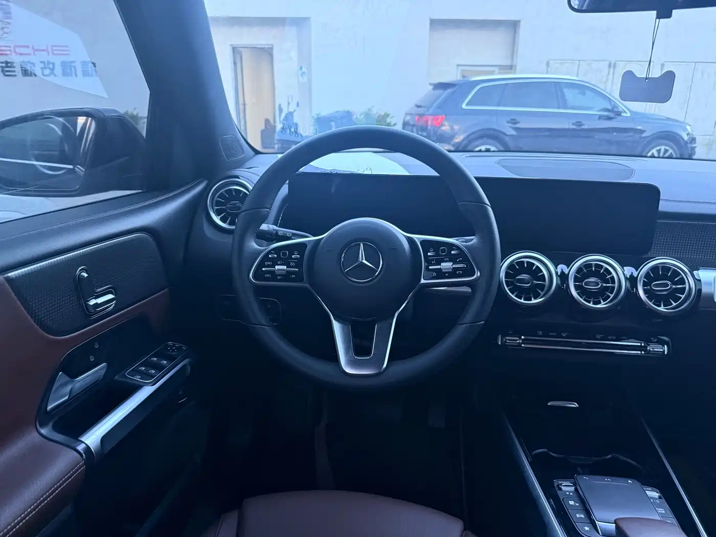 Mercedes-Benz GLB 2025 2026 GLB 220 Sport Style