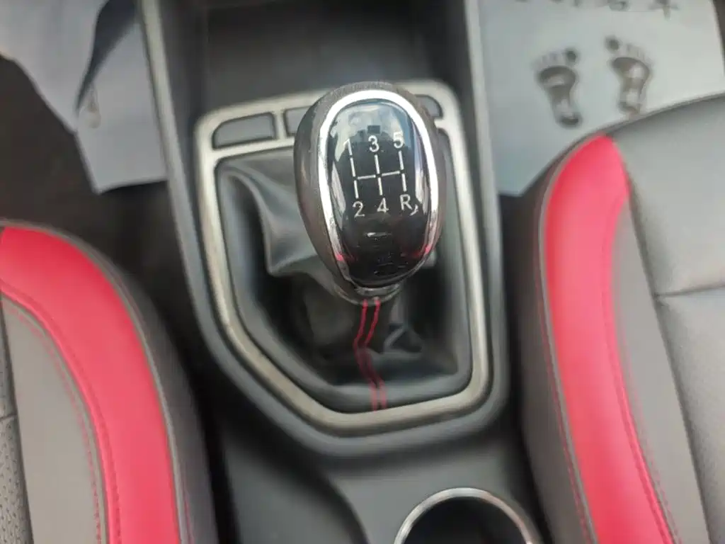 Changan Eado XT 2017 2016 1.6L Manual Stylish Cool Edition