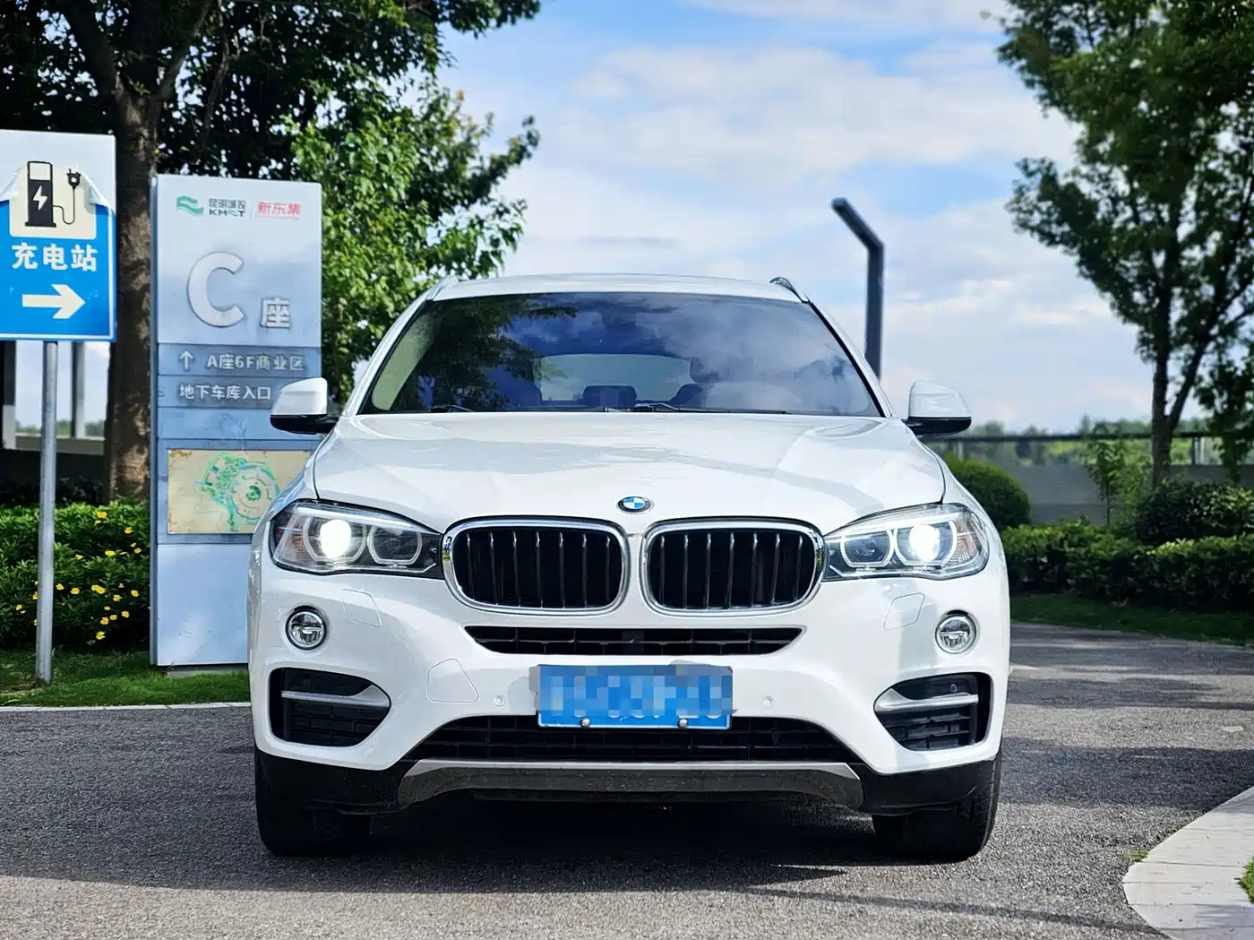 Фото 2 - BMW X6