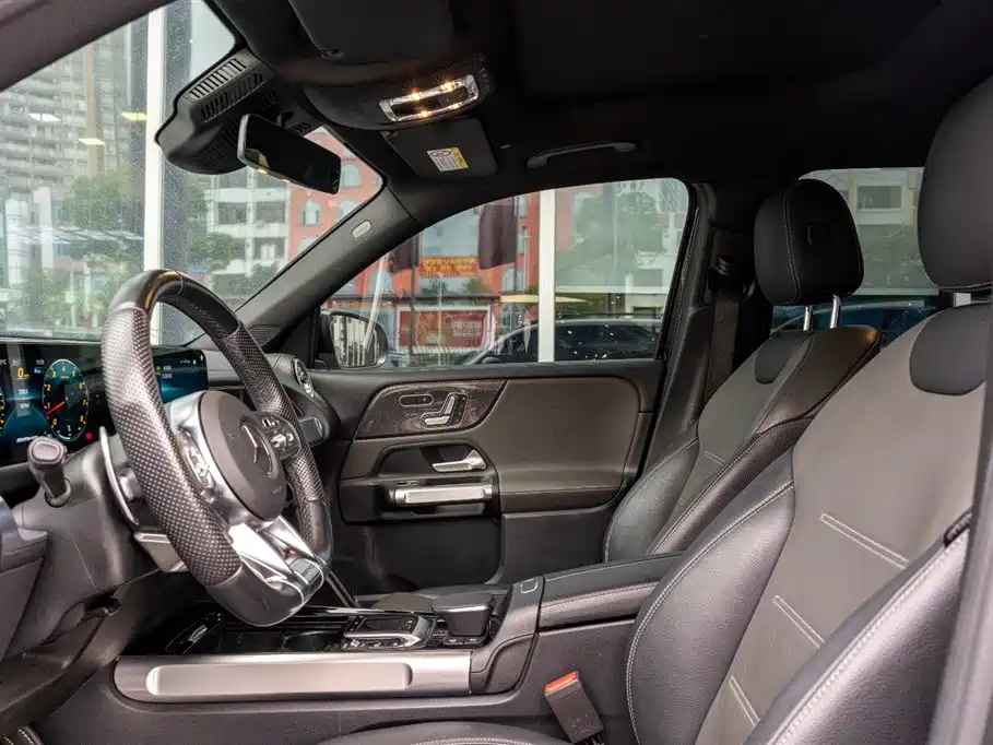 Mercedes-Benz GLB AMG 2021 AMG GLB 35 4MATIC фото 14