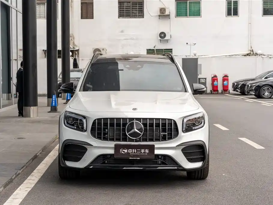 Mercedes-Benz GLB AMG 2021 AMG GLB 35 4MATIC фото 5