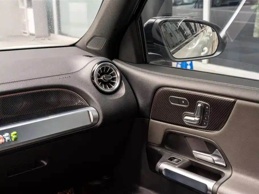 Mercedes-Benz GLB AMG 2021 AMG GLB 35 4MATIC фото 20