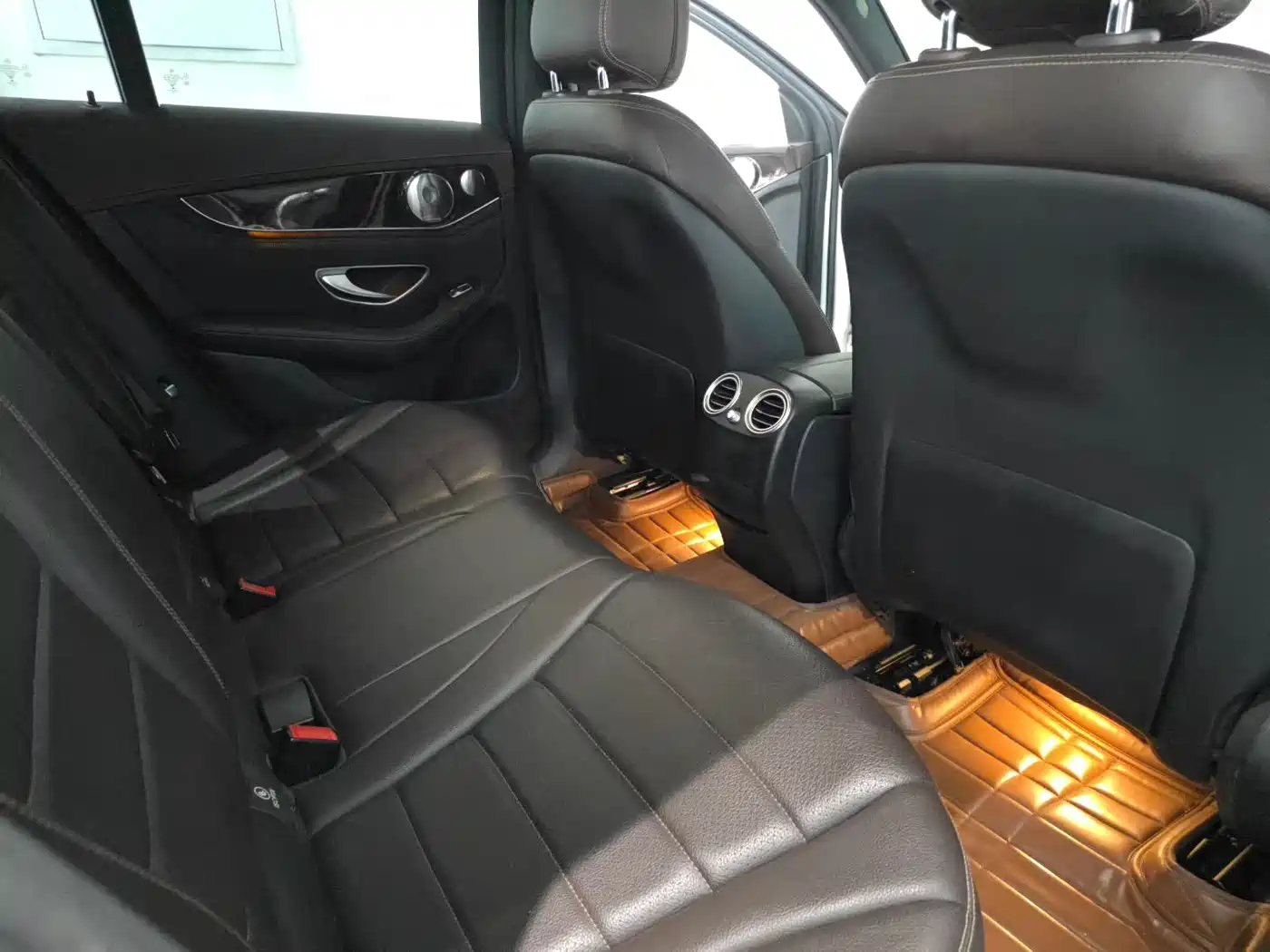 Mercedes-Benz GLC 2016 GLC 260 4MATIC Luxury фото 8
