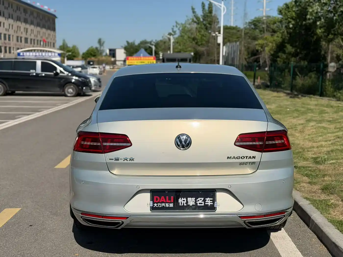 Фото 8 - Volkswagen Magotan