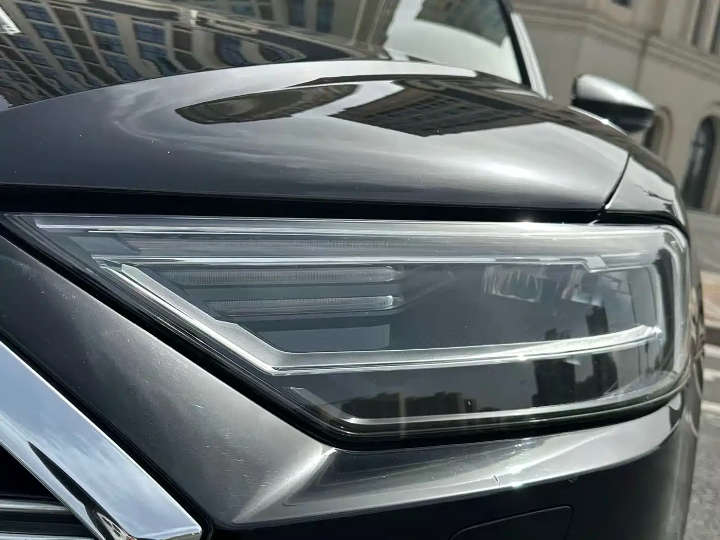 Фото 4 - Audi A8