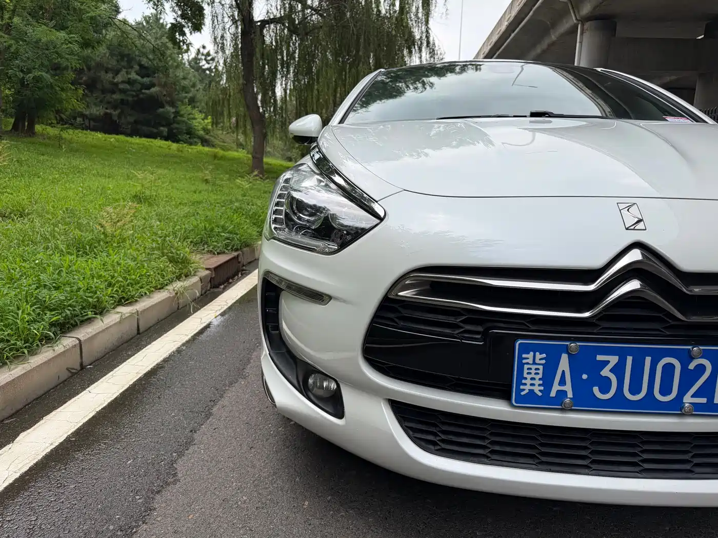 DS 5 2014 2013 1.6T Luxury THP160