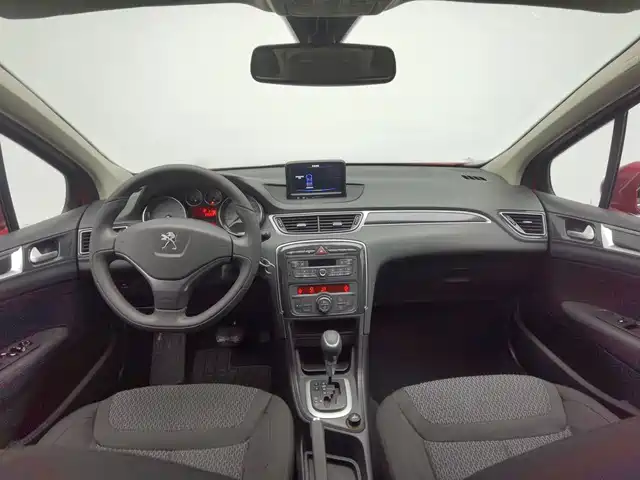 Peugeot 308 2014 Model Joy Edition Classic 1.6L Automatic Trend Style — фото 5