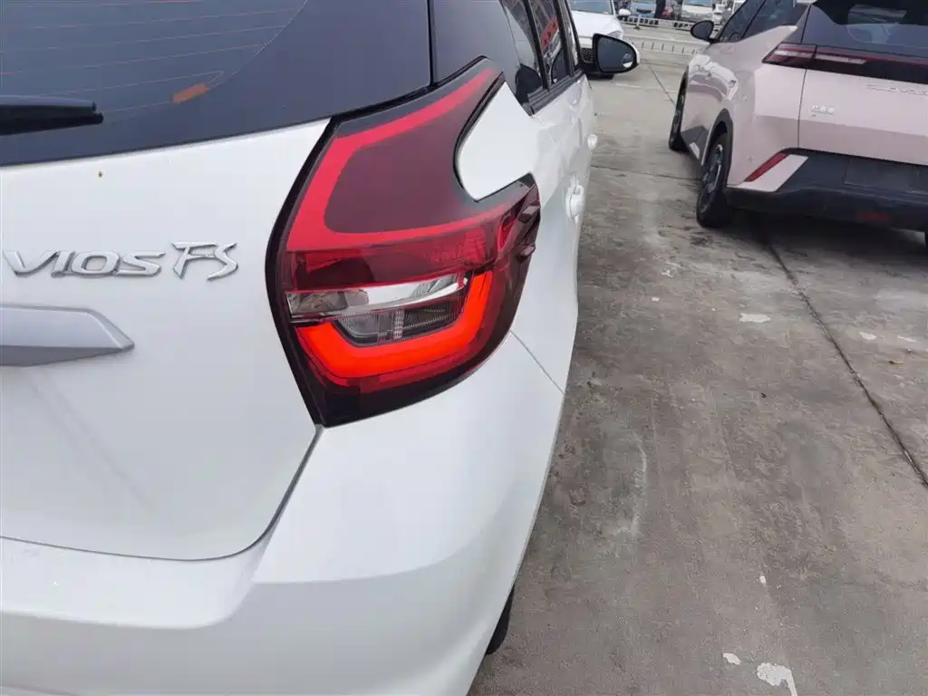 Toyota Vios FS 2021 1.5L CVT Fengchi Edition фото 25