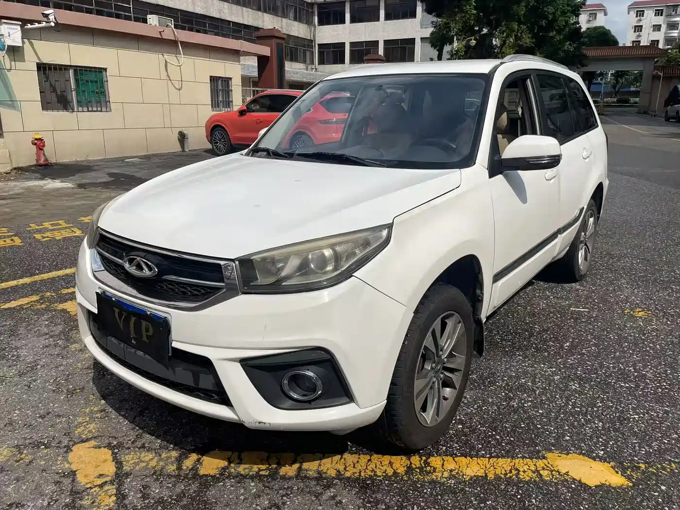 Chery Tiggo 3 2015 2014 1.6L CVT Trend