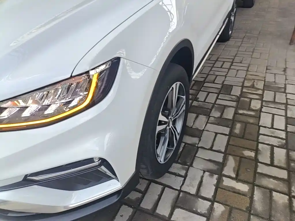 Photo 23 - Geely Atlas