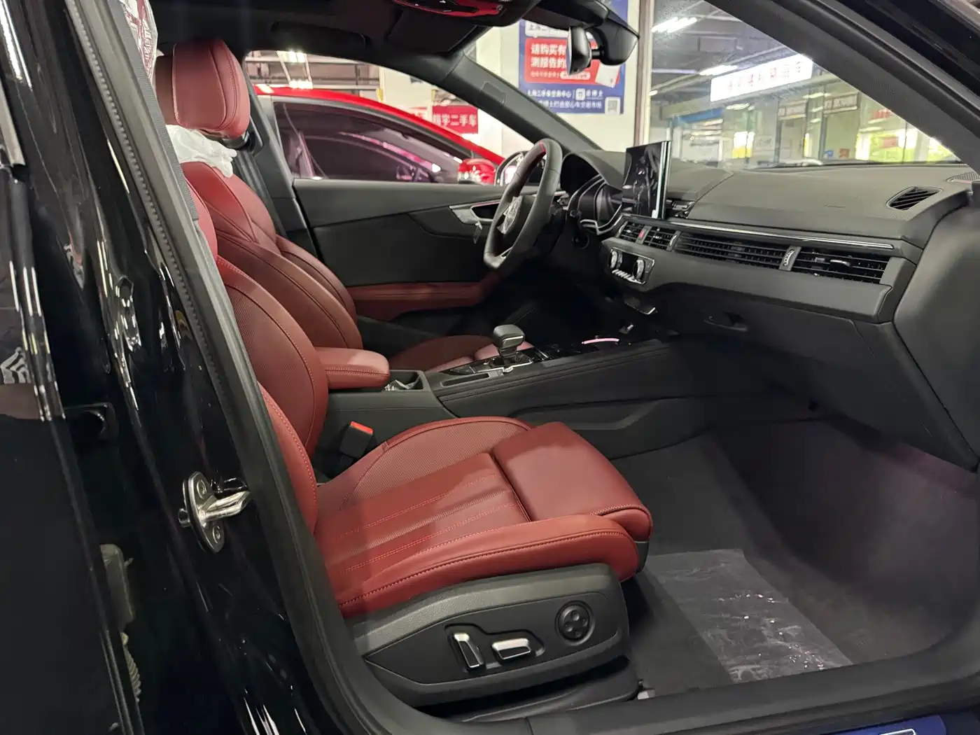 Photo 13 - Audi A4L