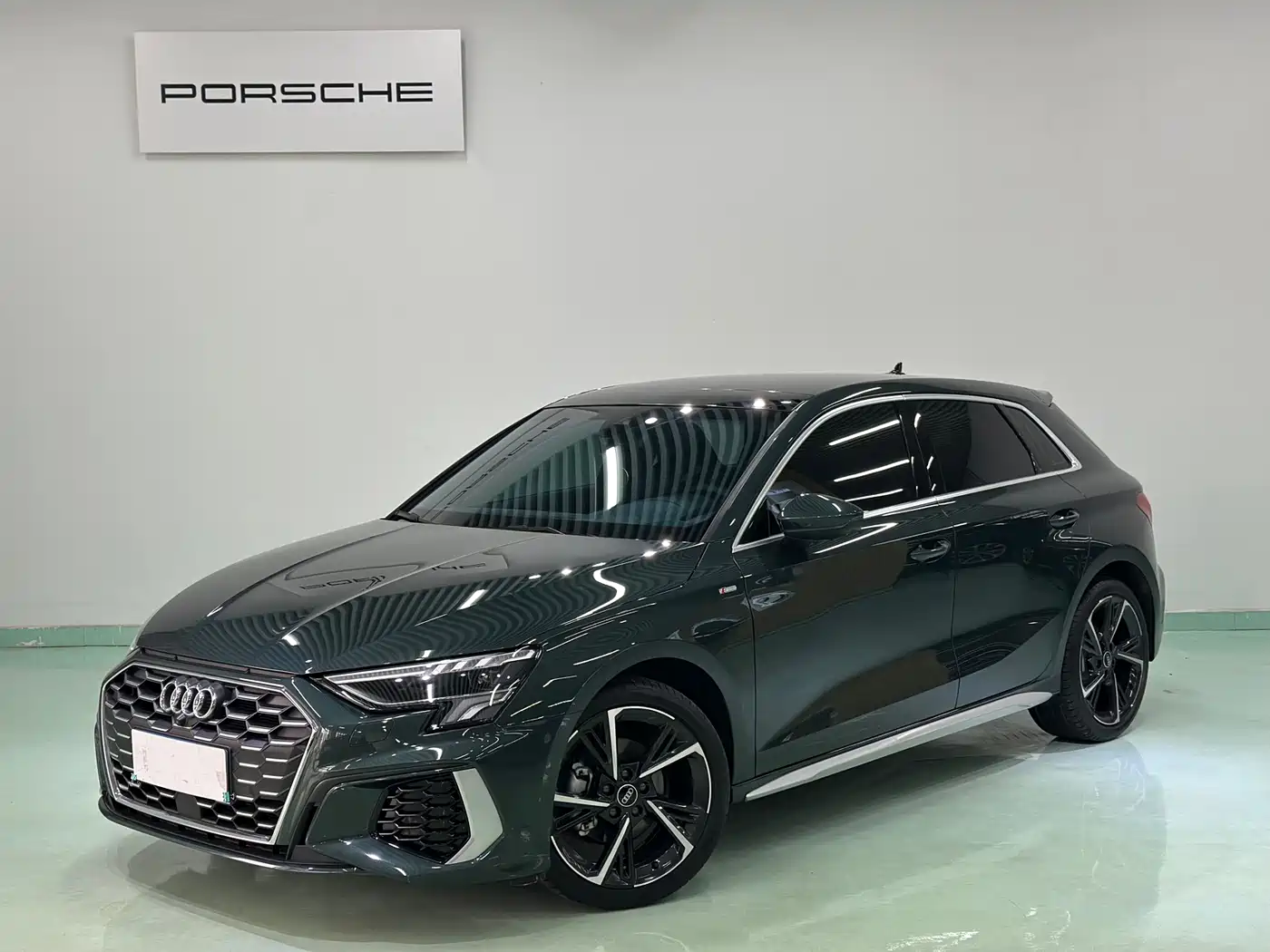Audi A3 2024 Model Sportback 35 TFSI Fashion Sport