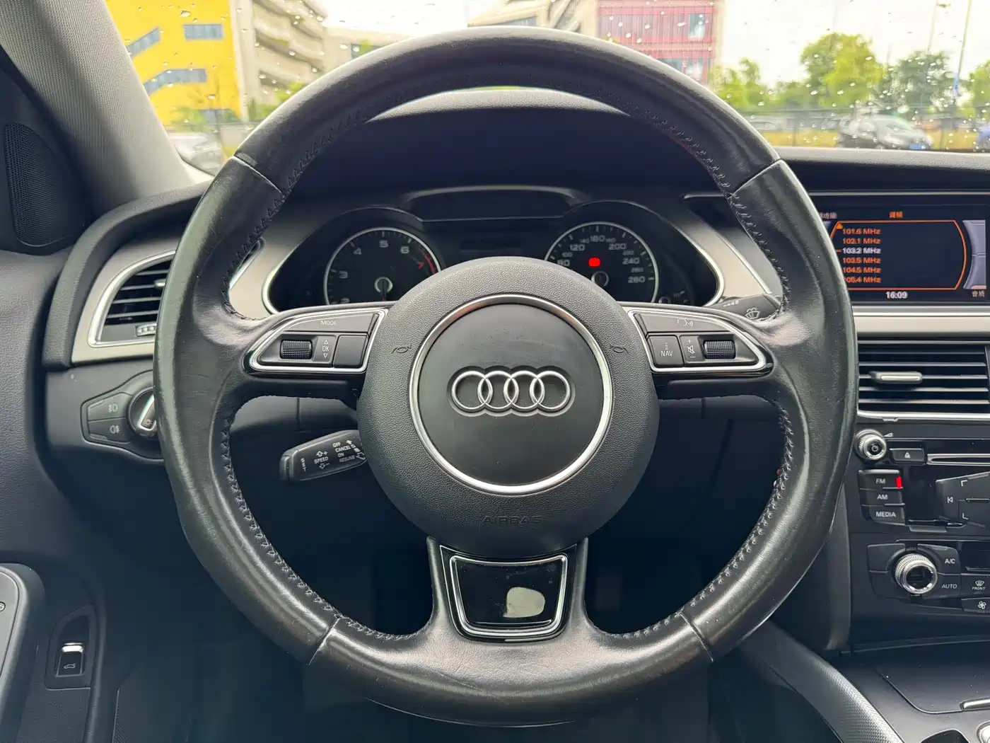Audi A4L 2016 35 TFSI Automatic Standard фото 22