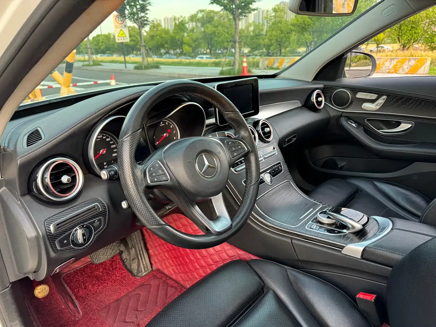 Mercedes-Benz C-Class 2015 Facelift C 200 L Sport фото 12