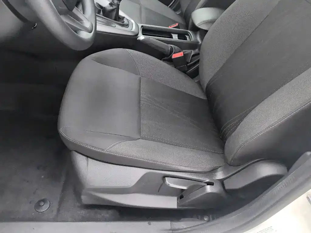 صورة 20 - Ford Focus