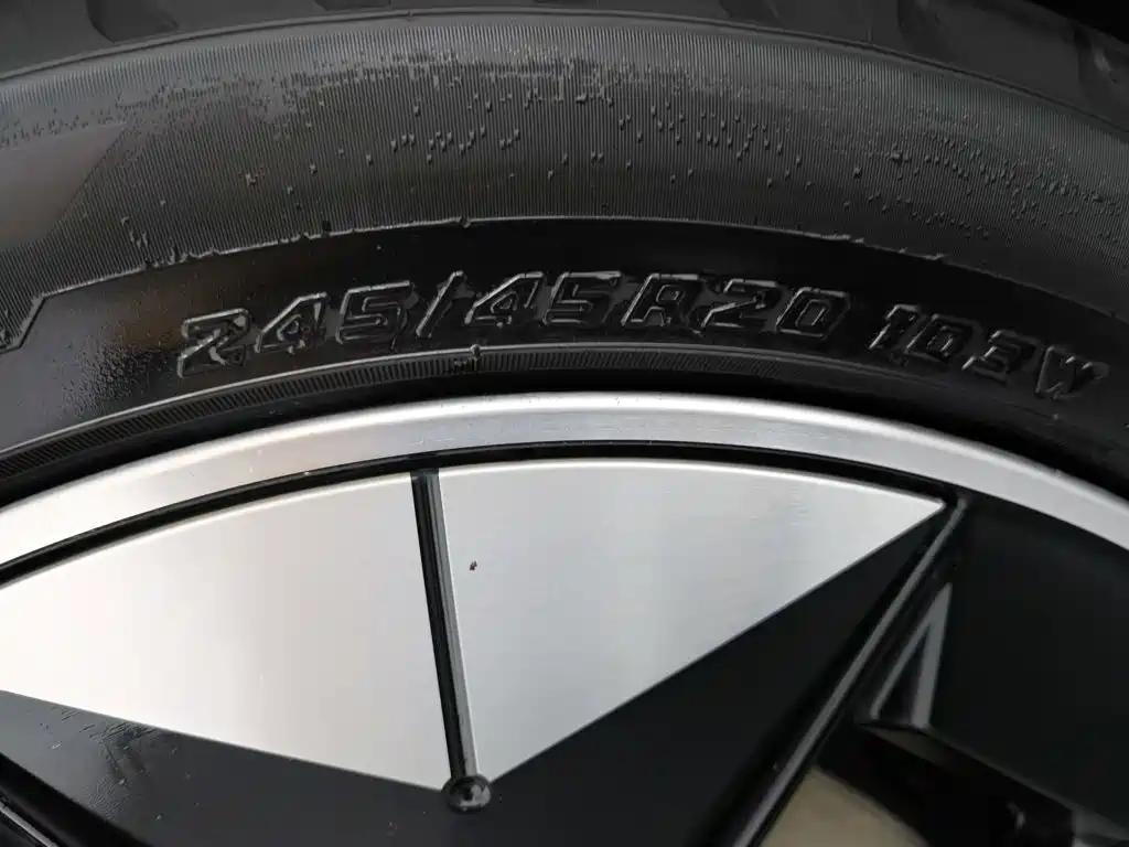Фото 24 - BMW iX3