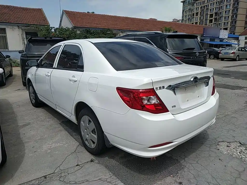 Фото 5 - BYD F3