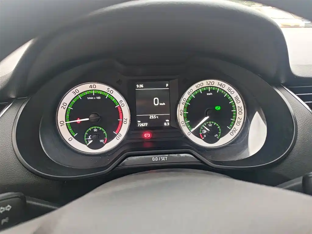 Škoda Octavia 2019 1.5L Automatic Smart Luxury China VI фото 12