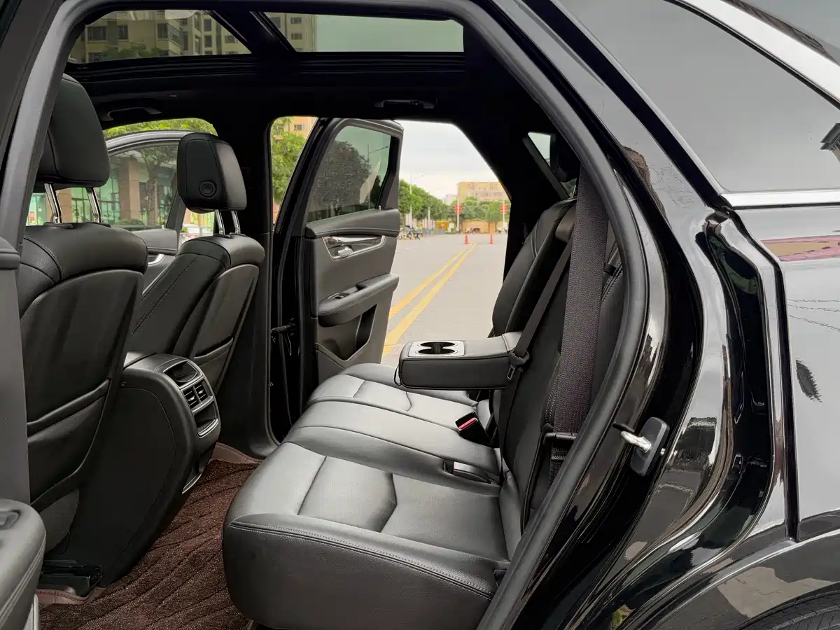 Cadillac XT5 2021 2.0T 2WD Luxury Edition фото 28