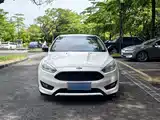Фото 2 - Ford Focus