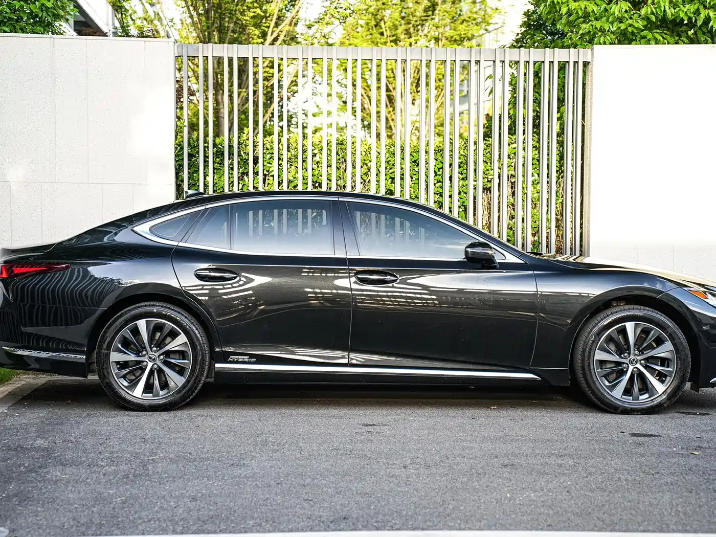 Lexus LS 2021 500h Excellence Edition фото 7