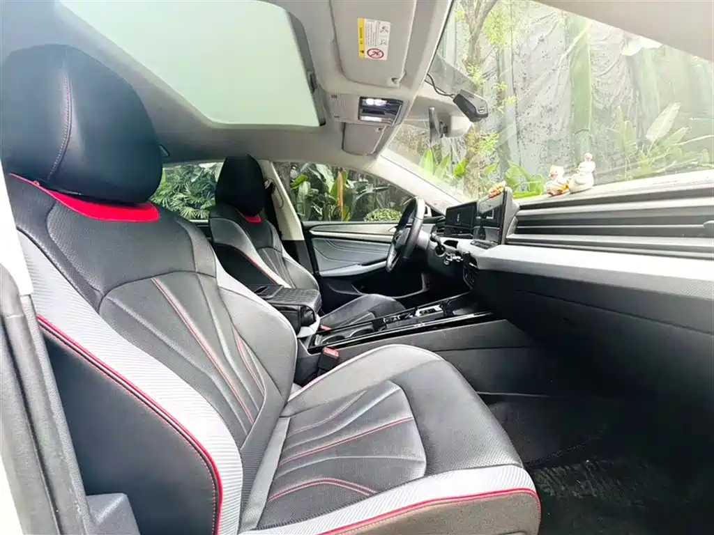 Volkswagen Lamando 2022 Lamando L 280TSI DSG Ultra Spicy Flagship фото 14