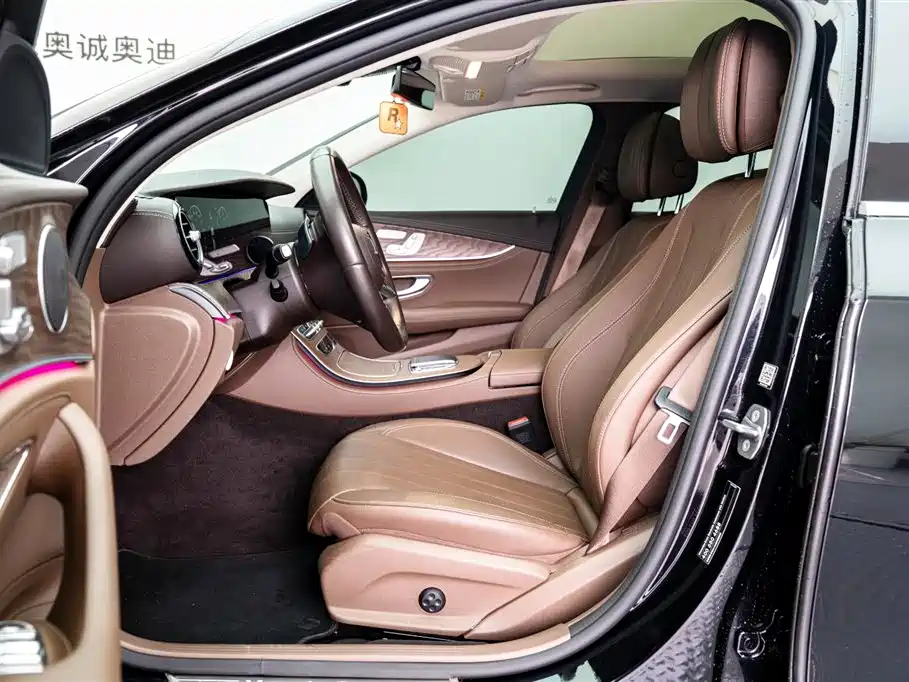 Mercedes-Benz E-Class 2023 E 300 L Fashion фото 12