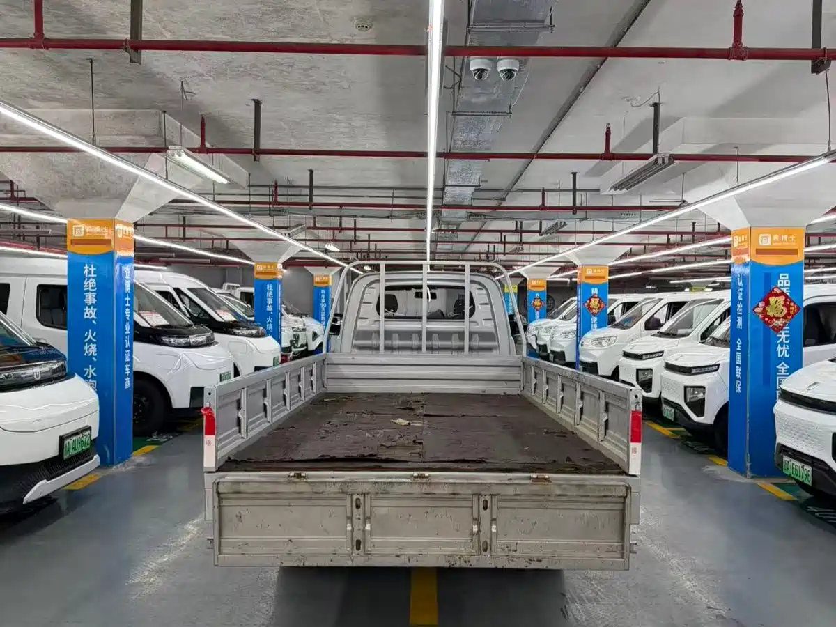 Karry Xiaoxiang X7 2025 2024 AVIC Battery (3815 Cargo Box) Flatbed Truck - Luxury Type