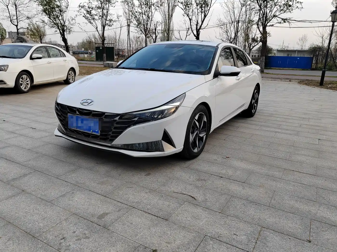 Hyundai Elantra 2022 1.5L CVT GLS Leading Edition