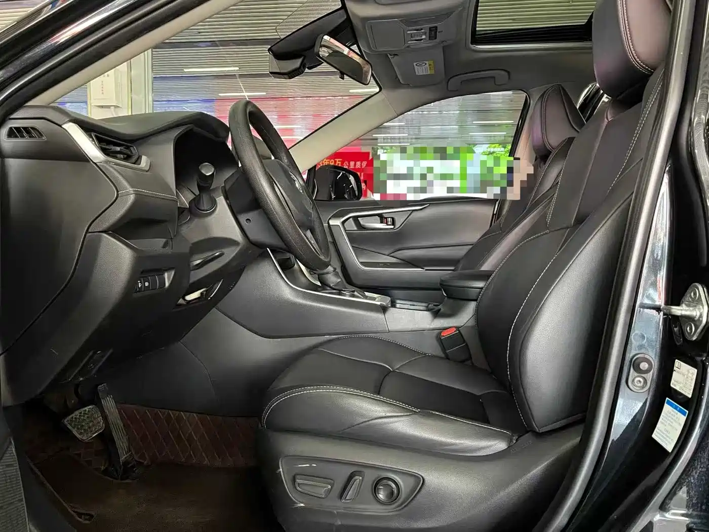 Toyota Wildlander 2021 Hybrid 2.5L E-CVT AWD Luxury Edition фото 7